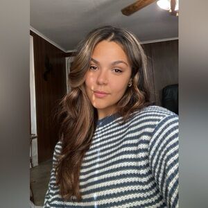 Meet your Posher, Casey